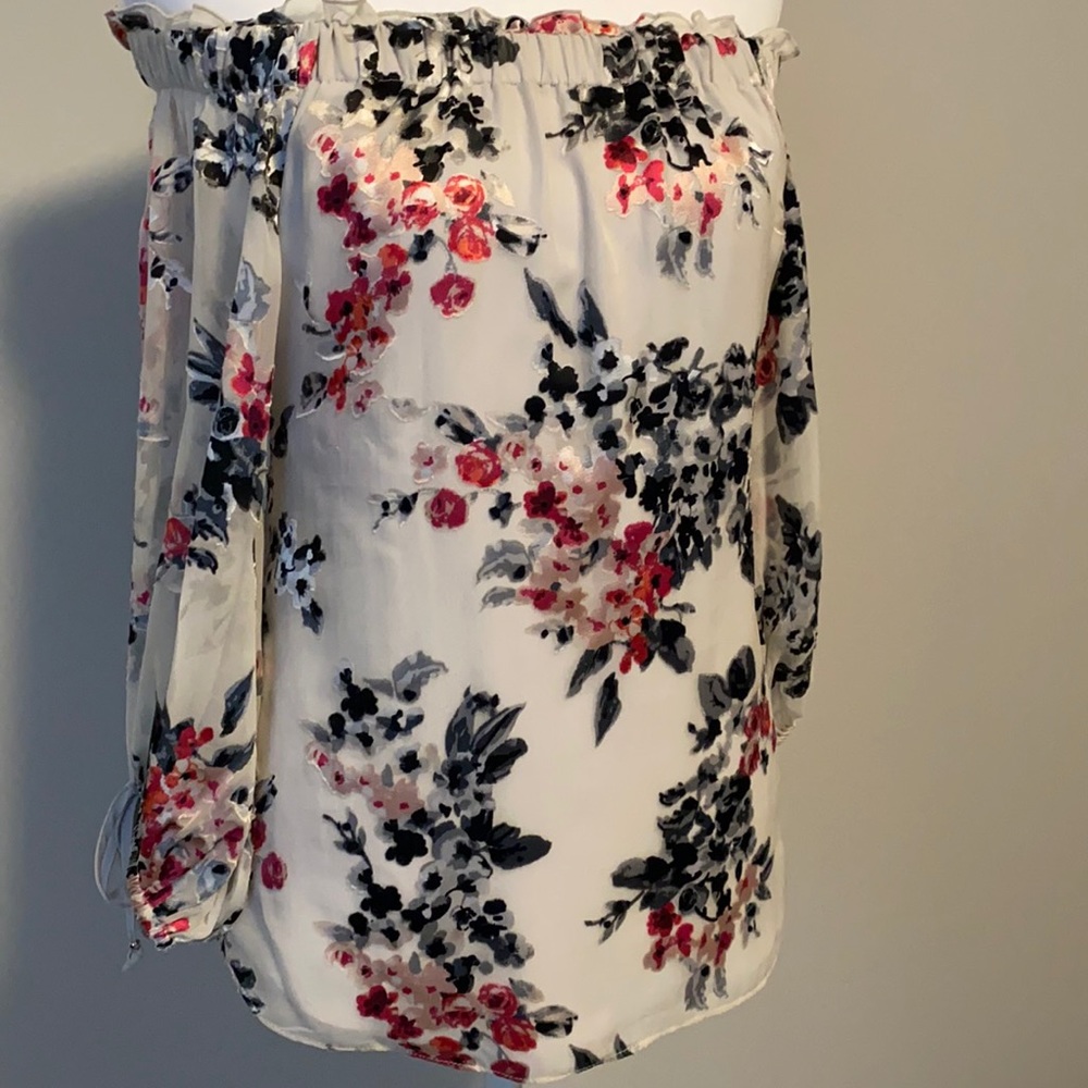 NEVER WORE! XXS WHBM blouse.